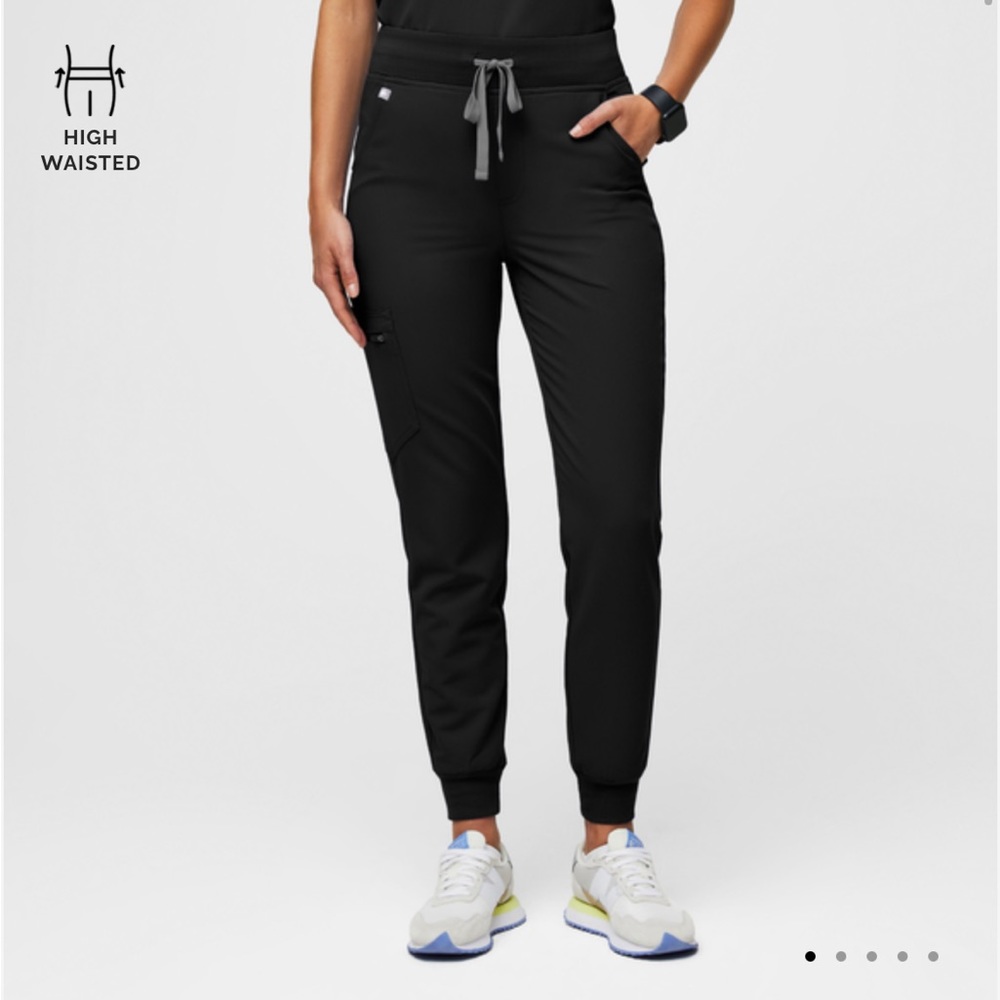 FIGS joggers